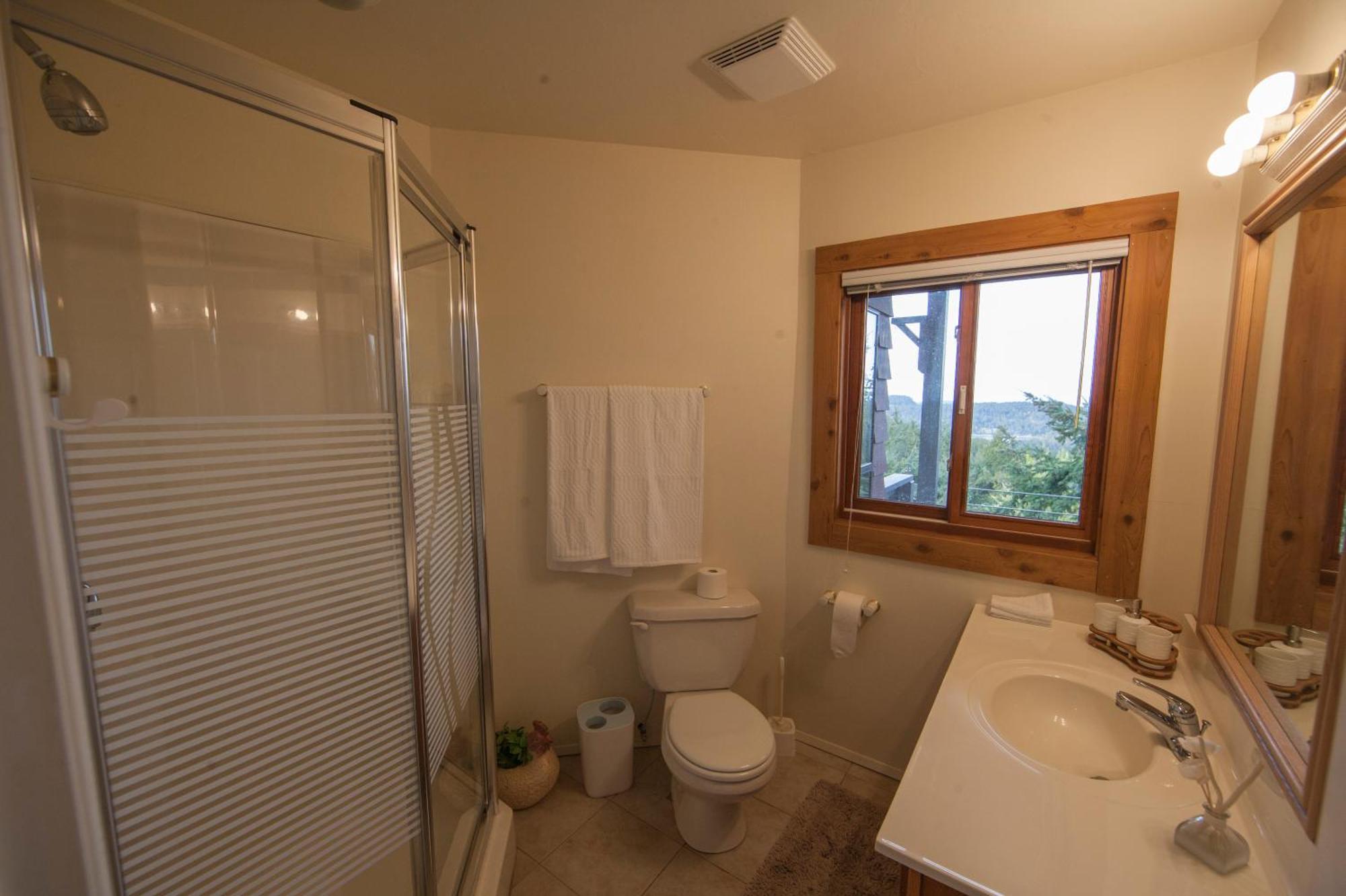 Shangri-La Oceanfront Vacation Home Bedwell Harbour Zimmer foto
