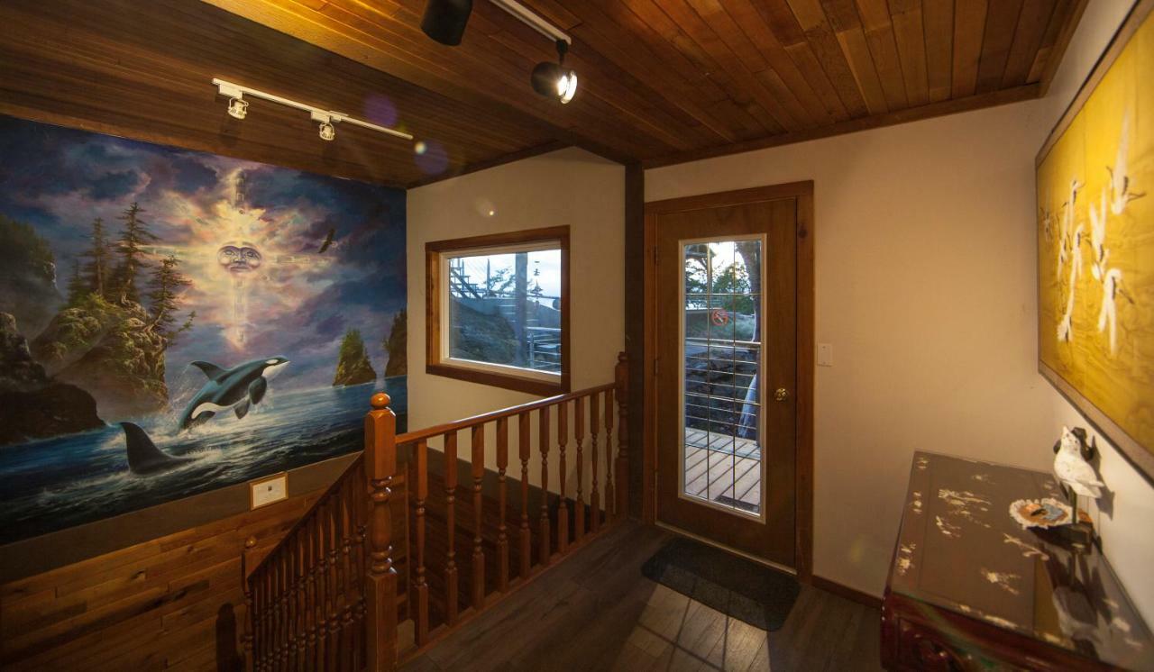 Shangri-La Oceanfront Vacation Home Bedwell Harbour Exterior foto